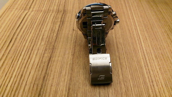 [簡單開箱] CASIO EDIFICE EQB-600