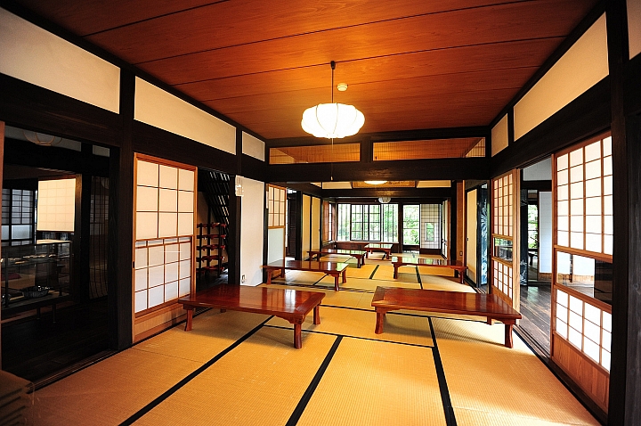 東北小京都。角館_武家屋敷。田澤湖
