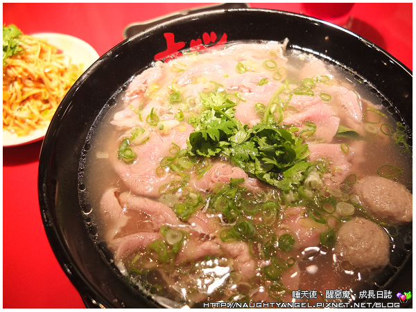 【台北名店】沒吃過大大滿足、大大開心的大心就落伍囉~宜蘭新月廣場有分店!!!