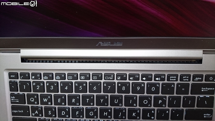 [首發] ASUS ZenBook UX330UA金屬灰開箱 方便攜帶的輕薄筆電