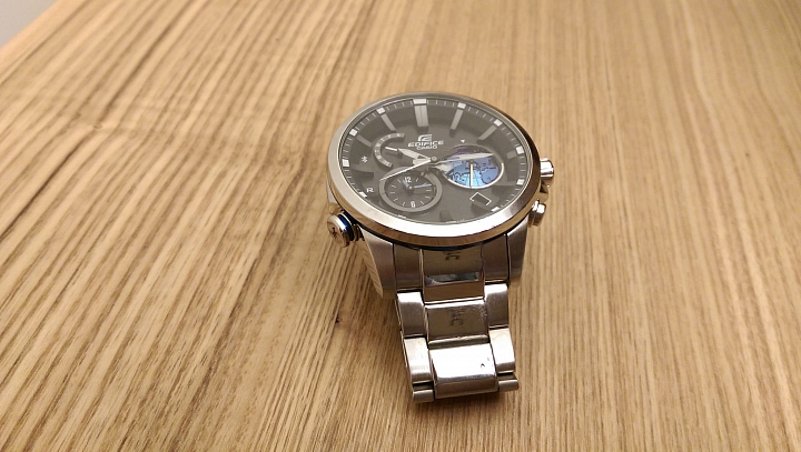 [簡單開箱] CASIO EDIFICE EQB-600