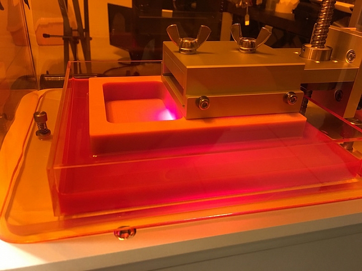 [開箱] 國產 Phrozen One DLP光固化3D印表機