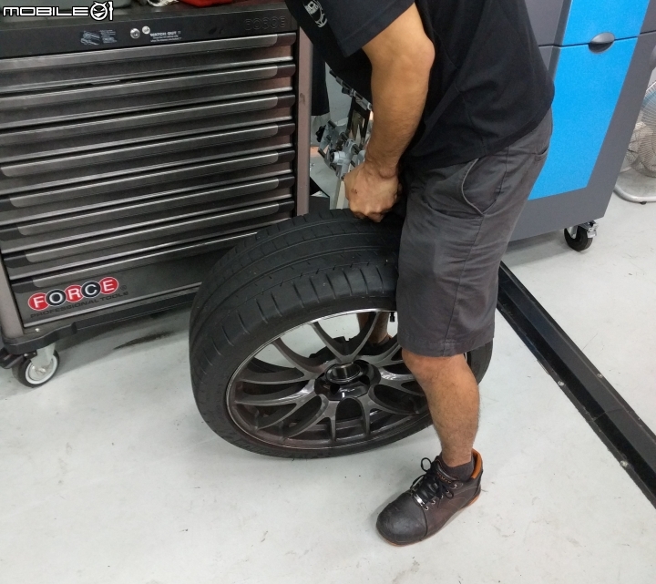 BMW F10 520i 視覺系升級紀錄 ( Rays G27 + PSS + NBT + 全液晶 + KW v3 + M-tech )