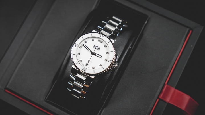 分享 ORIS El Hierro & Oris Aquis Date Diamonds