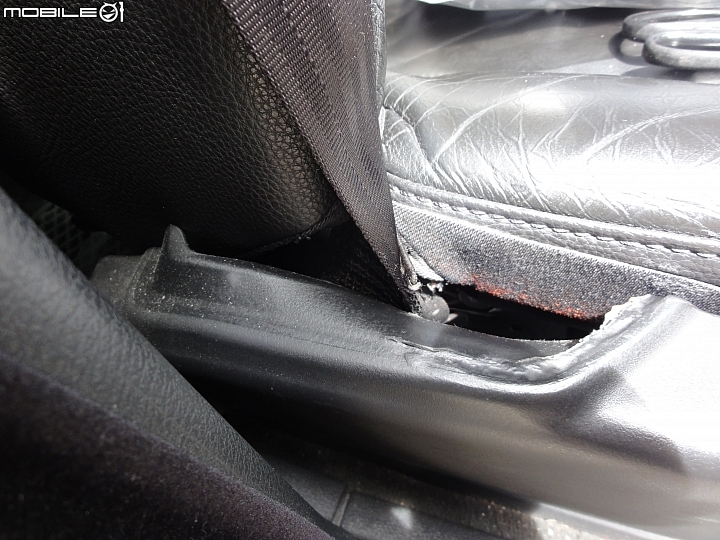 [DIY分享] VOLVO XC90座椅側蓋板自行更換