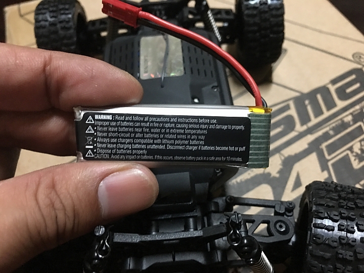 『開箱』Carisma GT24CR 1/24 無刷競速卡車