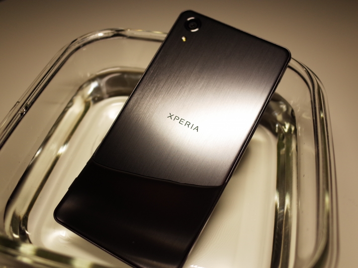 xperia X performance泡水簡單開箱