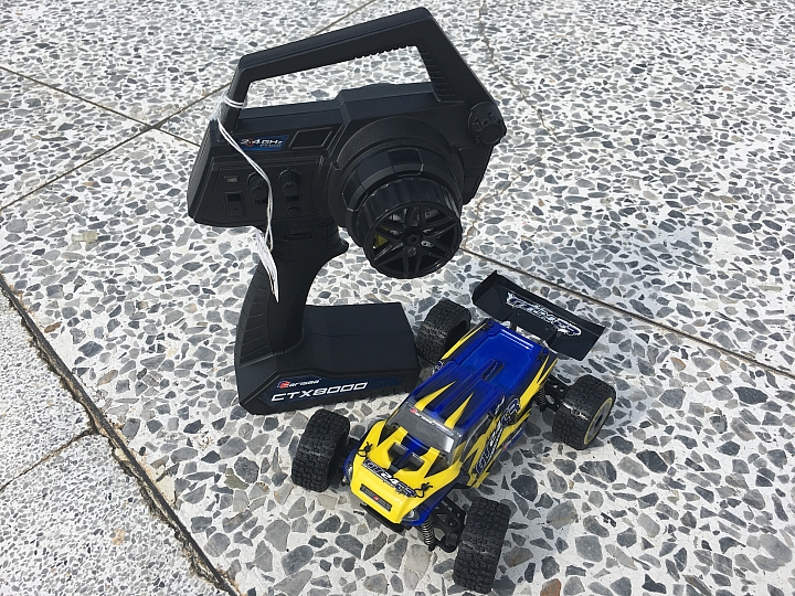 『開箱』Carisma GT24CR 1/24 無刷競速卡車