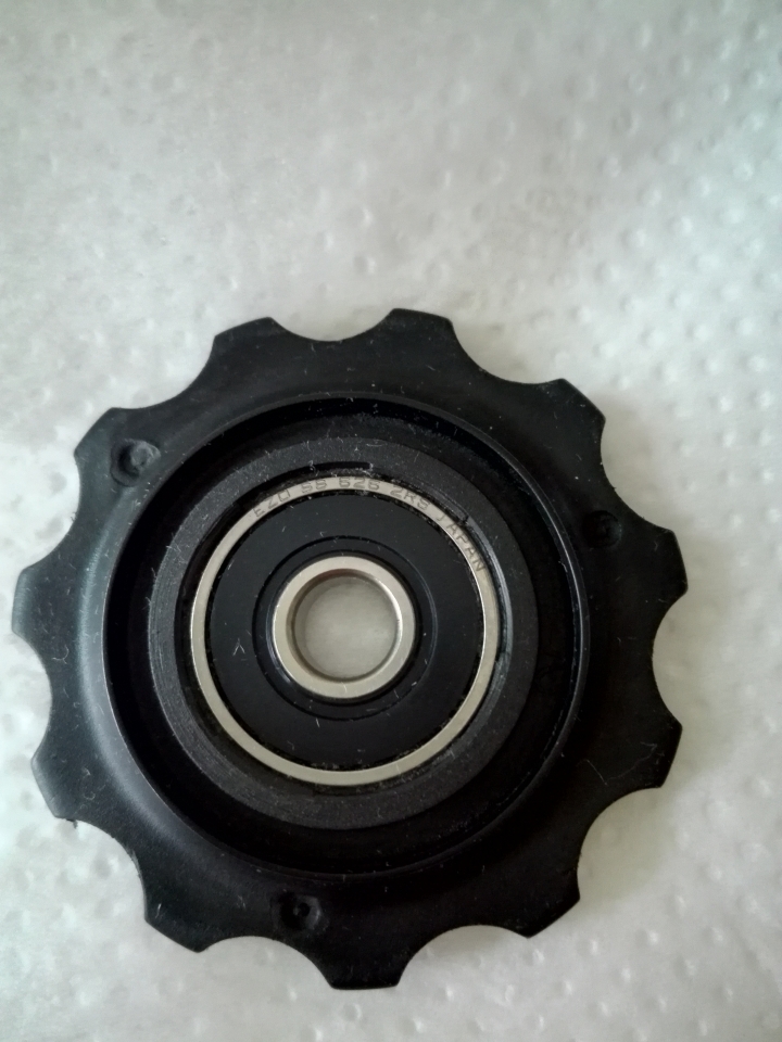 請問 SRAM X.0 後變下導輪清理