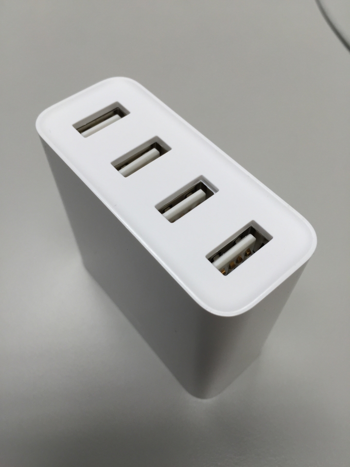 小米4孔usb充電器