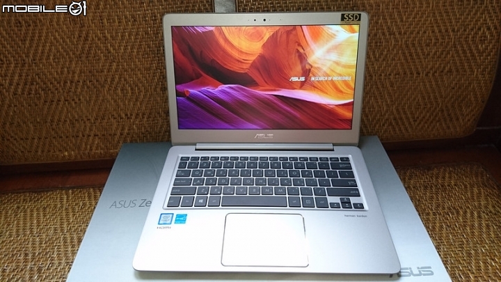 [首發] ASUS ZenBook UX330UA金屬灰開箱 方便攜帶的輕薄筆電