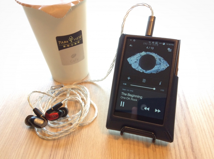 [01首開]寧靜中的衝擊AK300+Crystal Cable Next+W60
