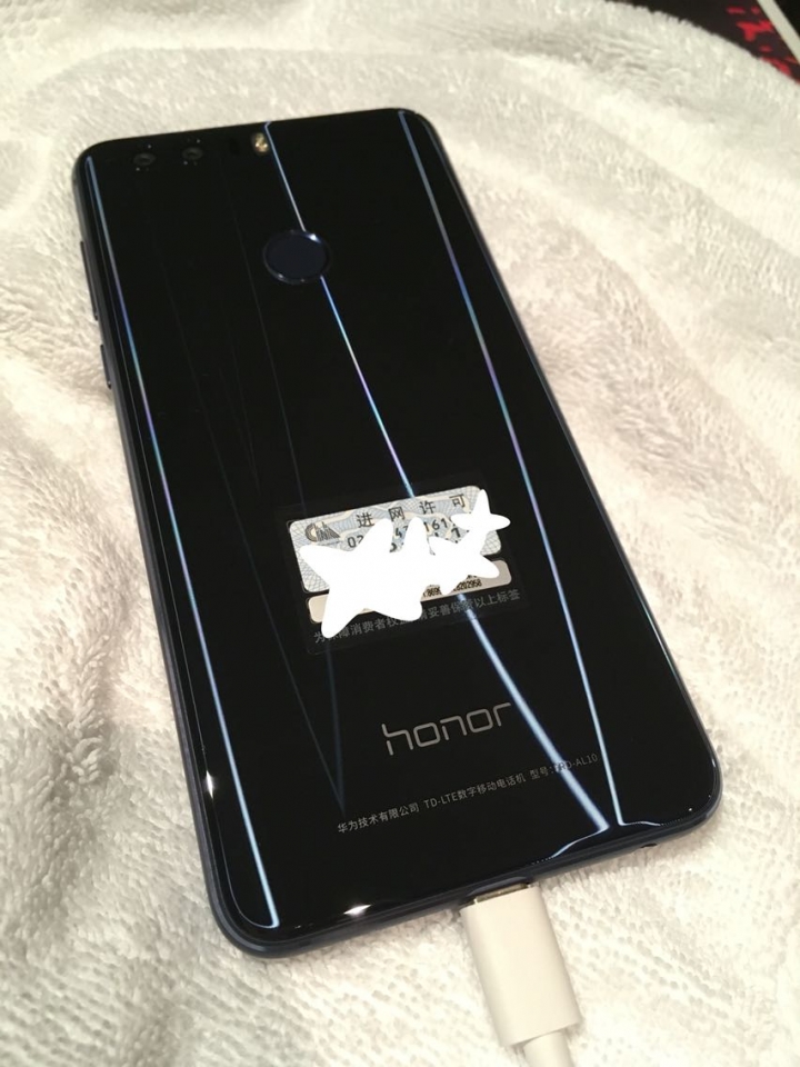 Huawei honor 8 意外開箱