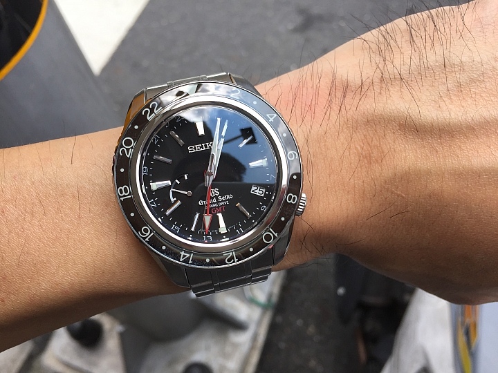 [開箱] Grand Seiko SBGE001 精緻紮實的美錶