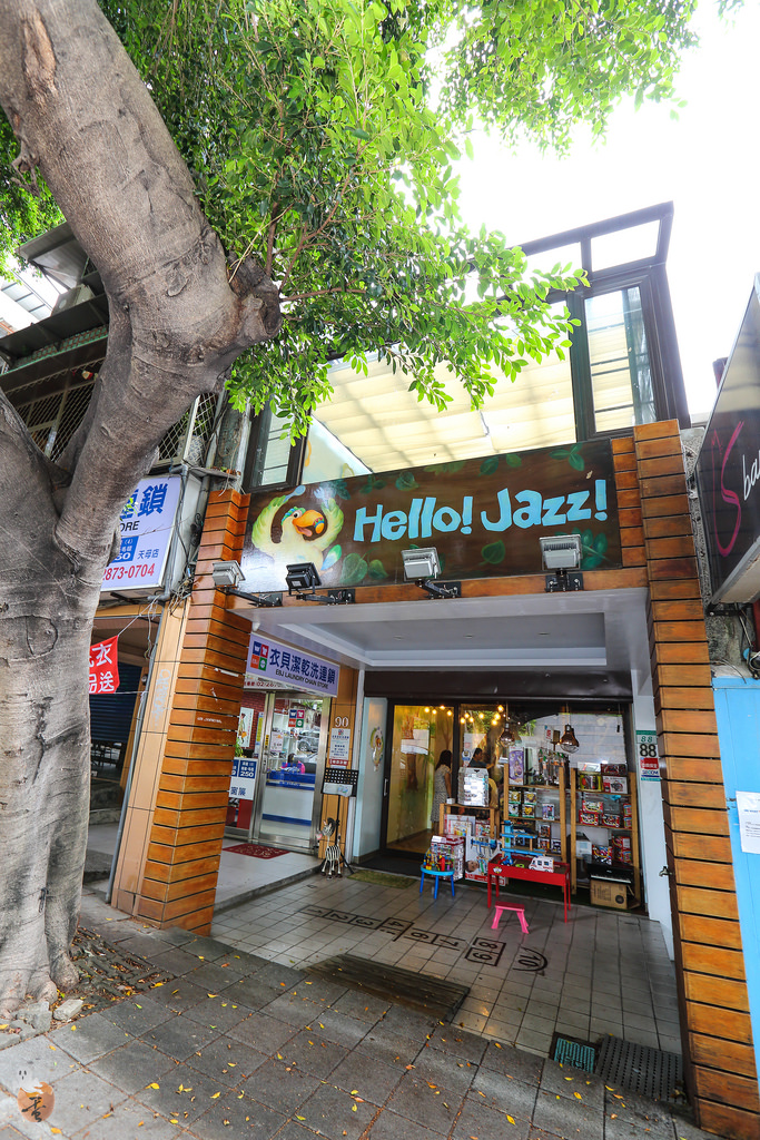 [台北]天母Hello!Jazz!親子餐廳,來數數有幾隻可愛動物,還有小朋友最愛的玻璃沙屋  by蛋拔