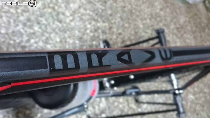 [沒有箱子的開箱] Carrera veleno