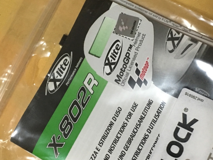 X-lite X-802R motoGP ultra cabron安全帽開箱