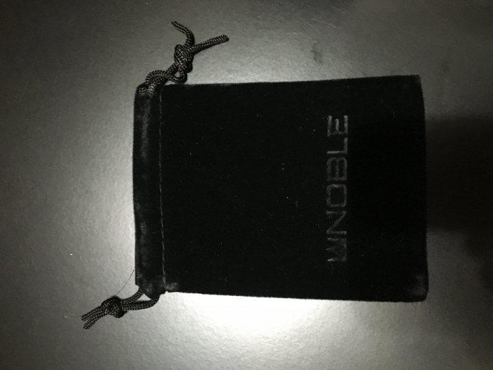 [簡單開箱] Noble 6 六單體 類客製耳機 純分享