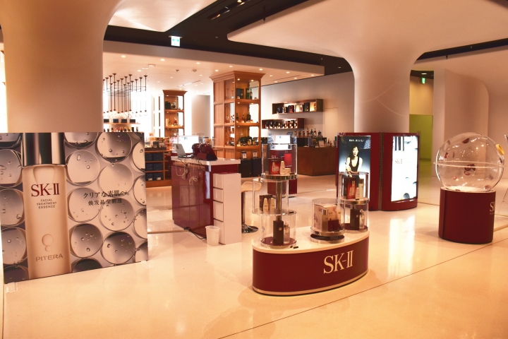和風與摩登巧妙融合的老鋪百貨店—銀座三越