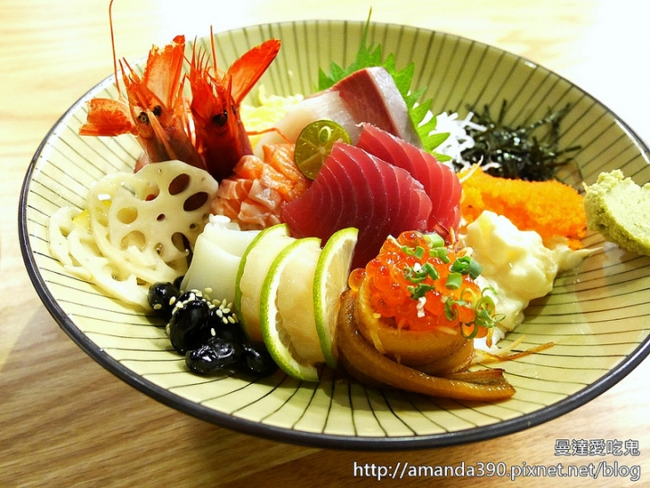 【新竹美食】東區 魚鮮會社關新店 ● 人氣日式料理大口吃 ● 澎湃魚鮮海景丼我的愛！❤❤
