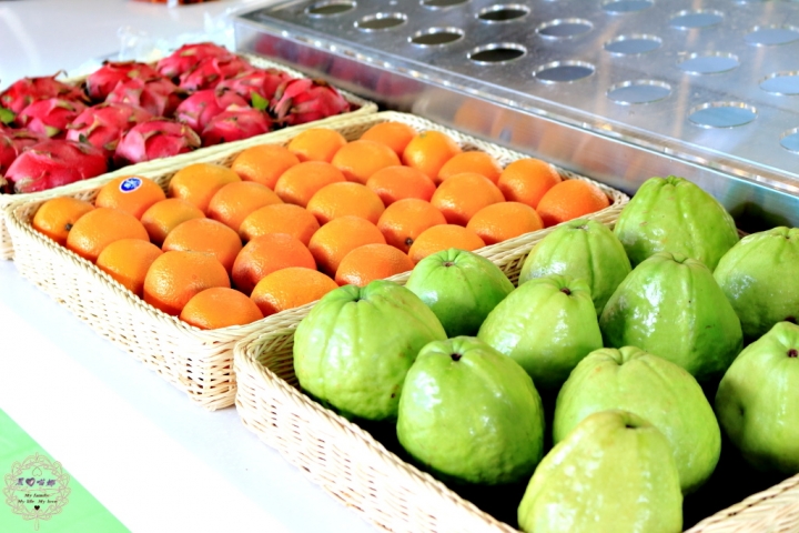 【高雄 鹽埕】芭樂多彩虹果汁美炸！新鮮現打果汁，彩虹隨身帶著走！