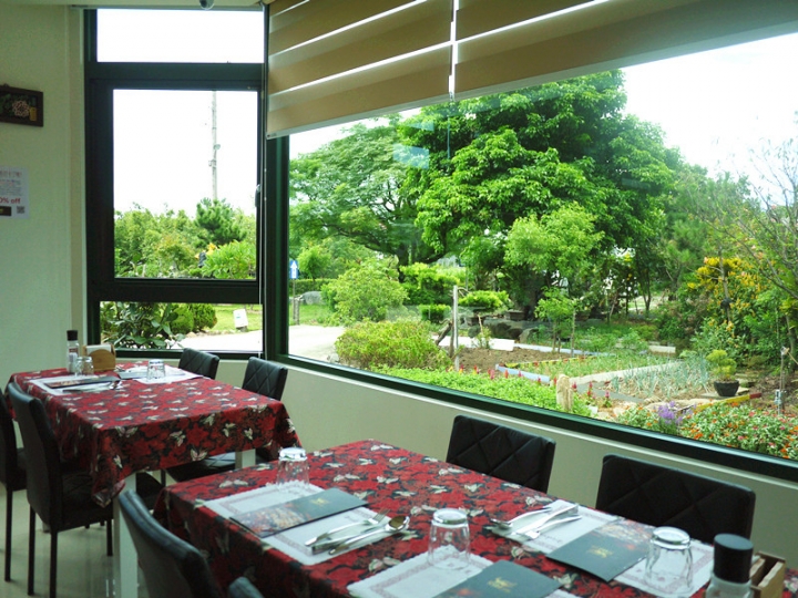 【新北市 三芝】Rib Eye 樂岩庭園西餐-超值大份量牛排cp值破表
