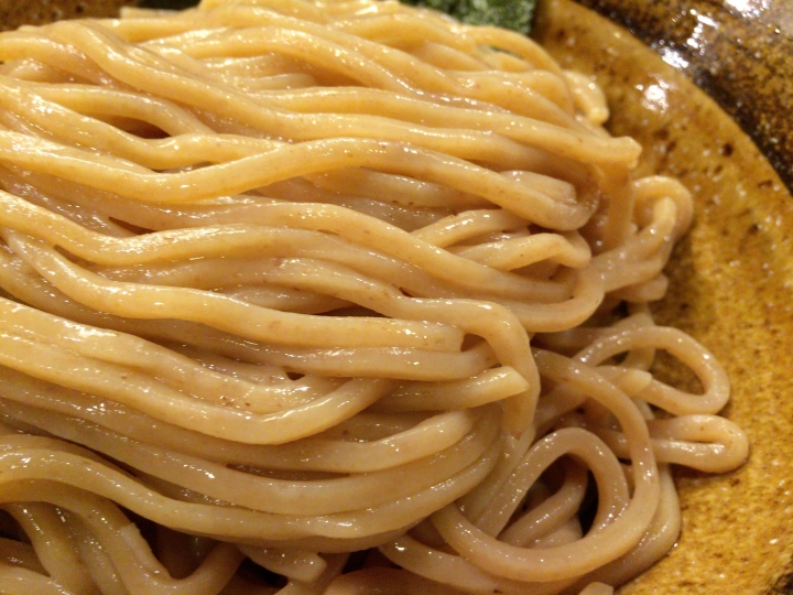 【美食。食記】東京 池袋 風味自調，豚骨香濃 自己的沾麵自己調 ベジポタつけ麺えん寺 沾麵