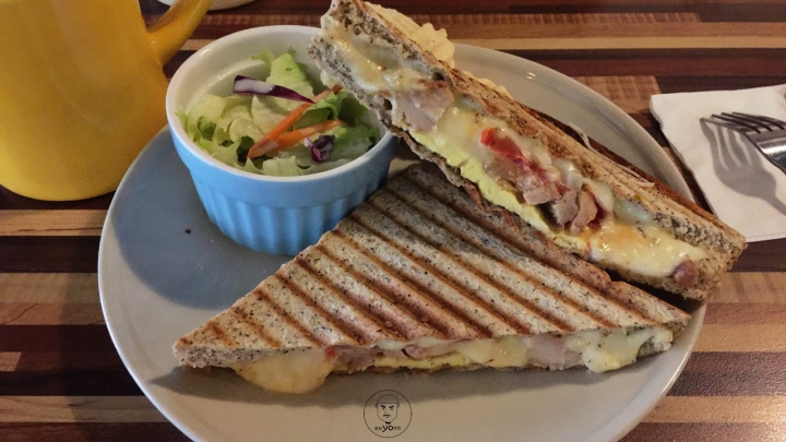 ㊥ 近府中站✰QR coffee & 早午餐✰早午餐店平價不限時