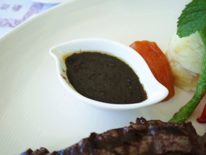 【新北市 三芝】Rib Eye 樂岩庭園西餐-超值大份量牛排cp值破表