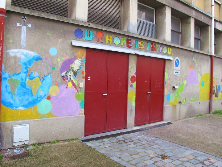 【PARIS．走跳】週末一起掏古董吧! 巴黎南邊14區Porte de Vanves二手市集