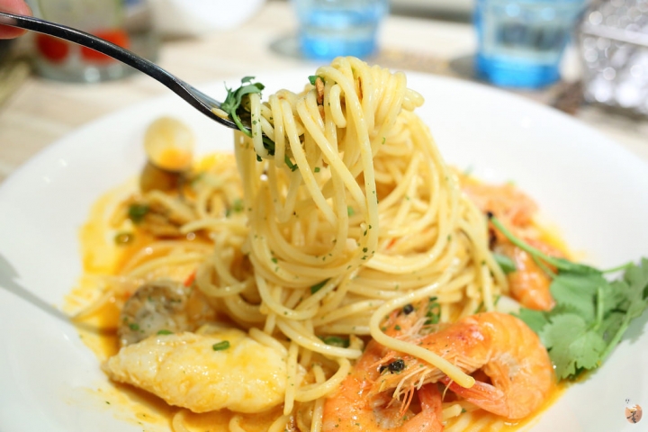 [新北]再訪新莊Mita米塔義式廚房,餐點依舊美味,還多了泰式紅咖哩義大利麵的新菜色  by蛋拔