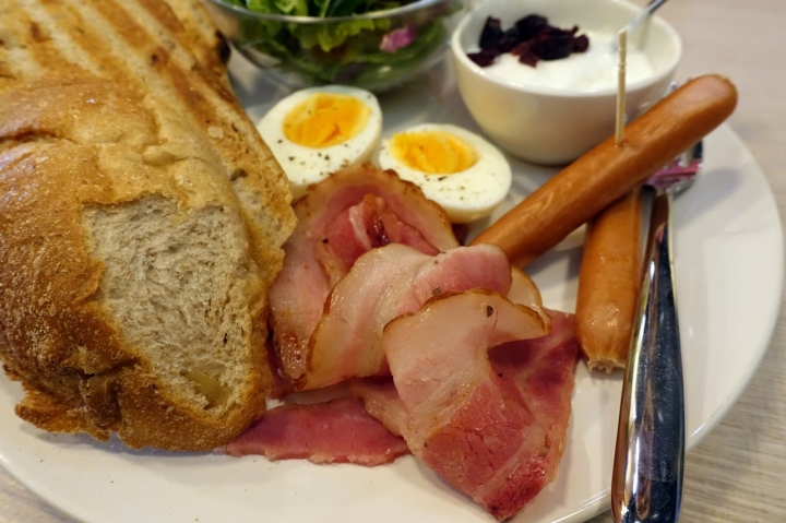 [食記] 新店。桔也咖啡Le gioie cafe。價格平實、用料實在的早午餐!