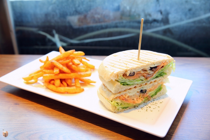 [新北]新莊早午餐店-豐滿三明治,還有咖啡下午茶就在豐滿中信店  by蛋拔
