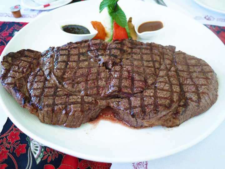 【新北市 三芝】Rib Eye 樂岩庭園西餐-超值大份量牛排cp值破表