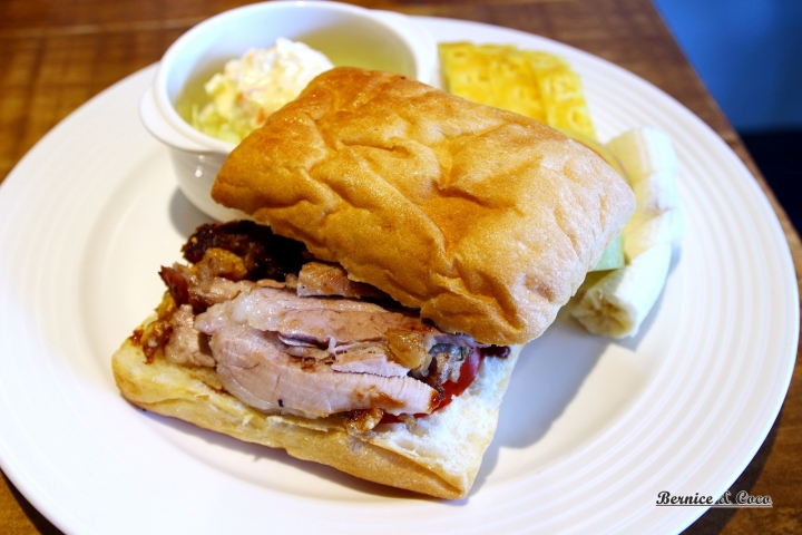 Piglet friendly cafe 彼克蕾一家以豬為主題的天然無添加任何化合物餐廳/台北寵物友善餐廳(捷運公館站)