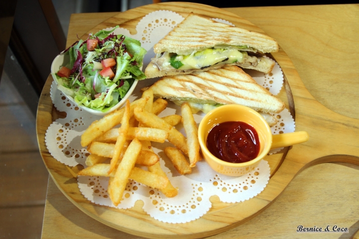 Piglet friendly cafe 彼克蕾一家以豬為主題的天然無添加任何化合物餐廳/台北寵物友善餐廳(捷運公館站)
