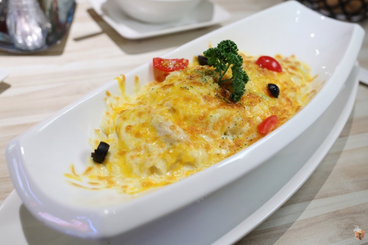 [新北]再訪新莊Mita米塔義式廚房,餐點依舊美味,還多了泰式紅咖哩義大利麵的新菜色  by蛋拔