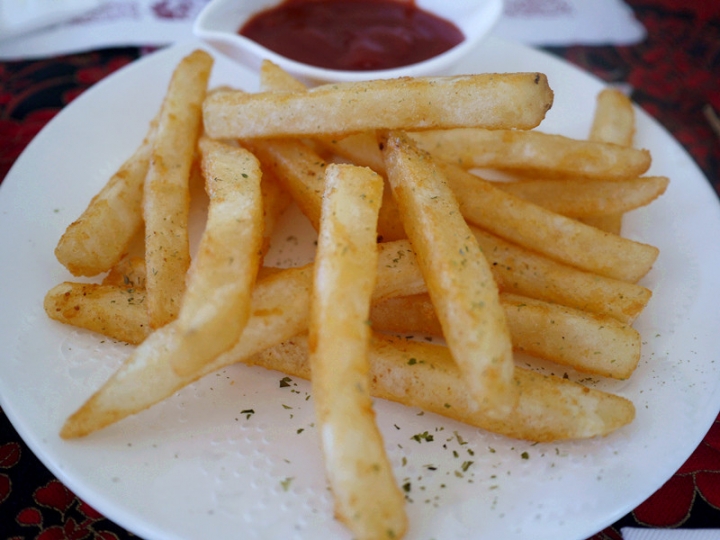 【新北市 三芝】Rib Eye 樂岩庭園西餐-超值大份量牛排cp值破表