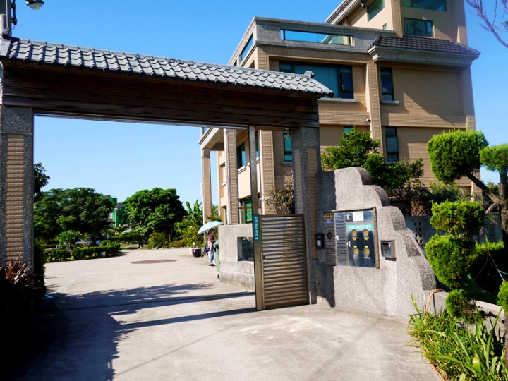 【新北市 三芝】Rib Eye 樂岩庭園西餐-超值大份量牛排cp值破表