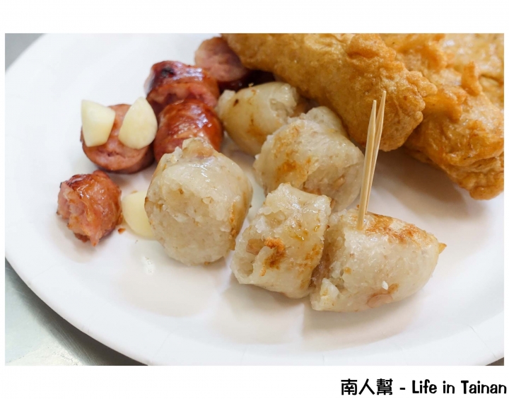 【台南市南區-美食】關東煮│烤物│炸物│飲料│體育場大林路上台南人的小點心~~體育場阿輝黑輪
