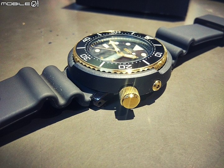 【簡易開箱】SEIKO SBDN028J PROSPEX DIVER SCUBA 太陽能鮪魚罐頭