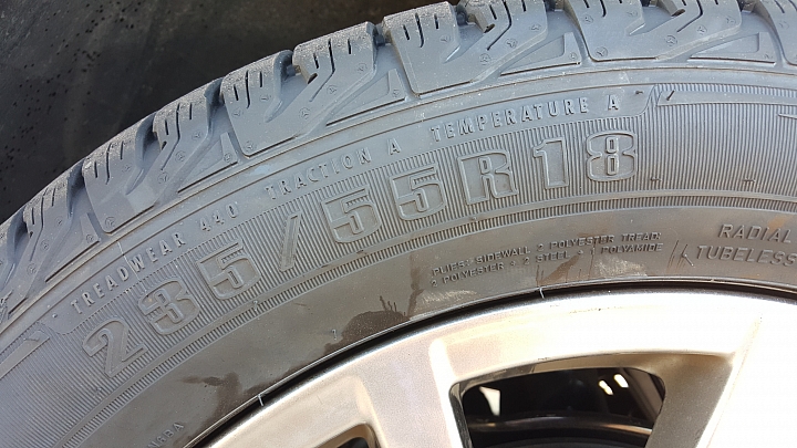 SUV胎 - Goodyear Wrangler Triplemax (46,000公里更新) & Philips Slimline 230 簡單開箱體驗
