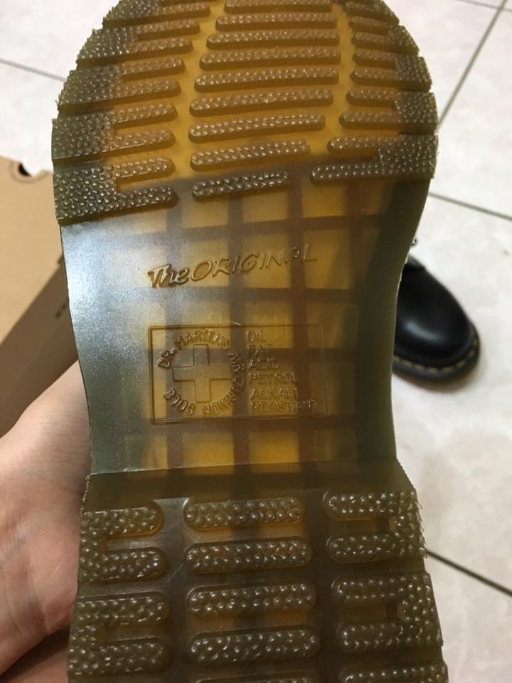 拜託幫忙驗鞋 Dr.Martens