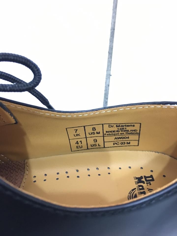 拜託幫忙驗鞋 Dr.Martens