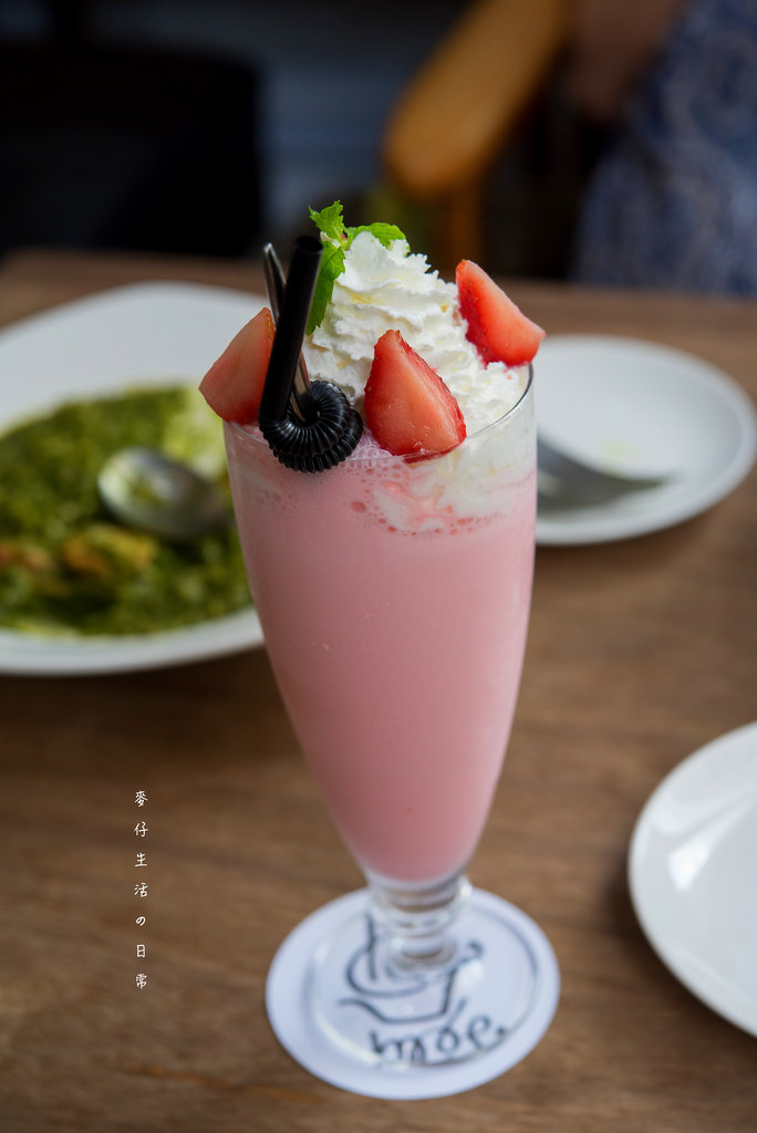 食-台北｜Cafe' a la mode(師大店)｜師大下午茶｜店內好吃好拍氣氛相當好｜法式布丁吐司系列必點 熱帶水果冰茶也好喝~