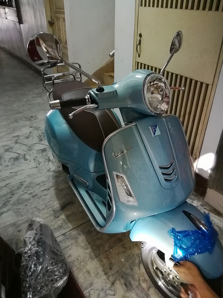 vespa gts 70th 簡易開箱