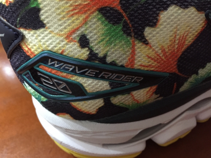 Mizuno OSAKA RIDER 20