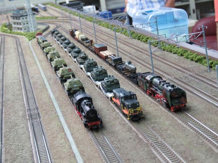 (原創)YUMMY順(N規)鐵道模型 CTTC運轉會 2016/09/25 列車砲 裝甲列車 軍列