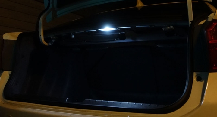 HONDA CITY(GM6)車內照明LED模組更換