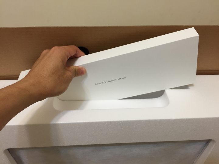 2015 late 21.5" iMac Retina 4K VESA版開箱 + iErgoArm螢幕支架